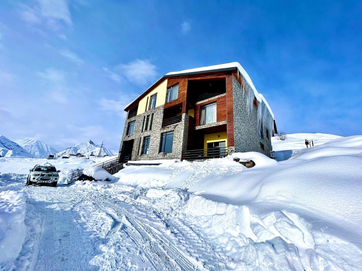 Dandelion Hotel Gudauri Ganisi エクステリア 写真